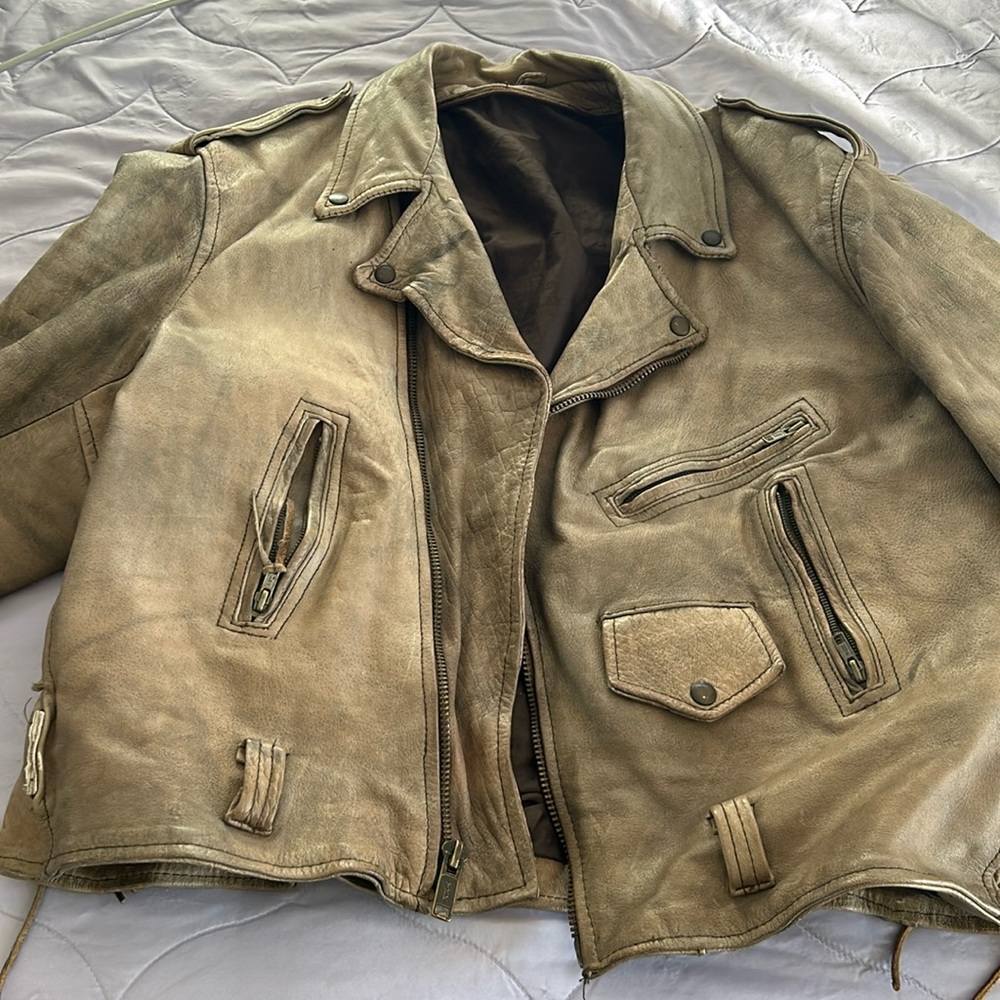 Men's large tan leather jacket